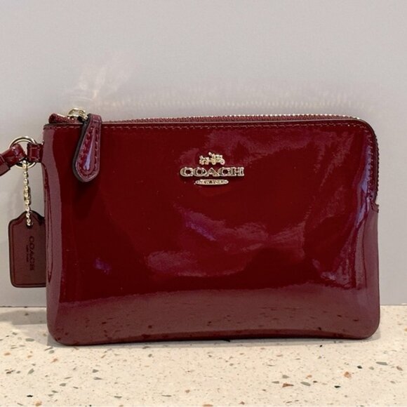 COACH New York Patent Leather Wristlet Clutch Zip Bag in Bordeaux Red - Picture 4 of 10